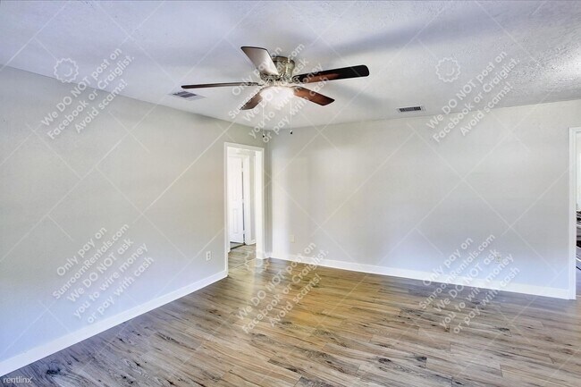 Foto del edificio - 3 br, 2 bath House - 1503 Bland St