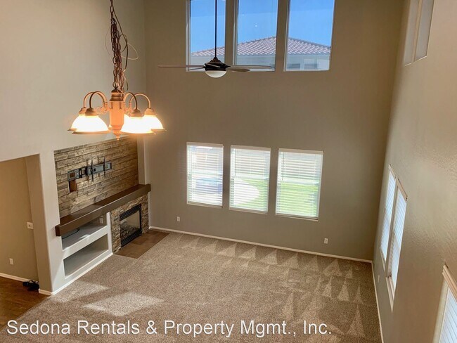 Building Photo - 3 br, 3 bath House - 579 Whistle Stop Rd.