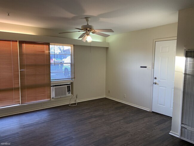 Foto del edificio - 2 br, 1 bath Duplex - 616 Mary Lake Dr MA616