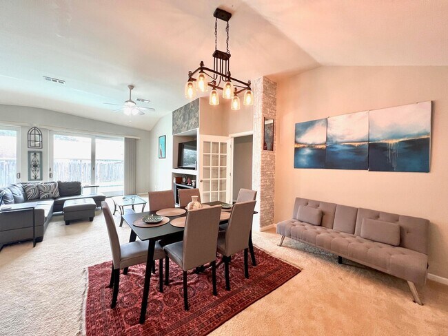 Building Photo - 30 Bay Walk Ct
