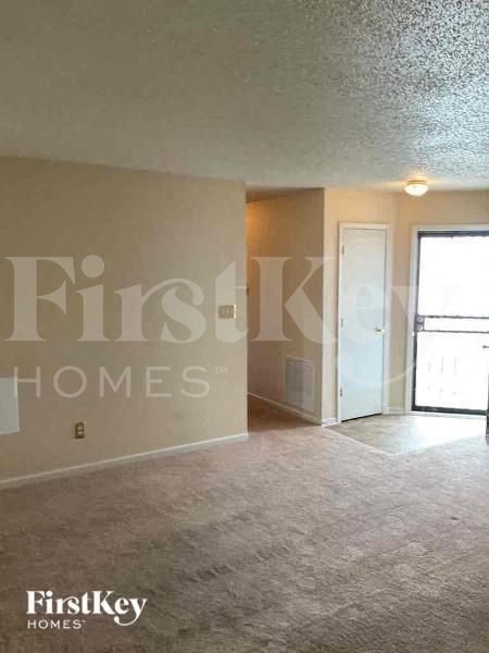 Foto del edificio - 3257 Blue Ash Ln