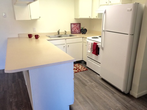 Kitchen - Bentwood Apartments