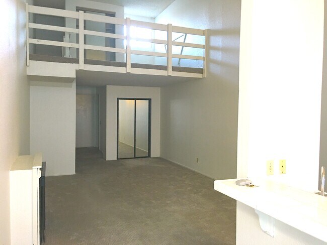 vista desde el comedor - 616 Veteran Ave