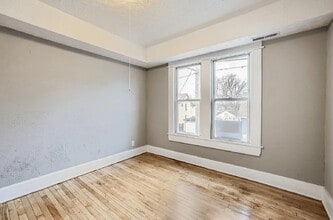 Building Photo - 568 N Farrington St
