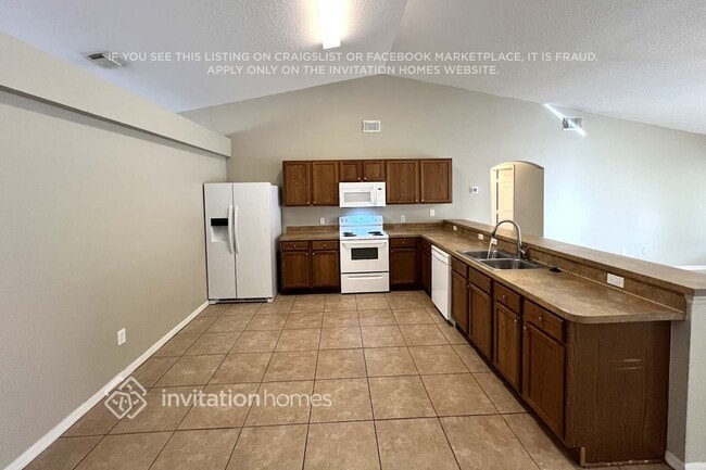 Foto del edificio - 5807 NW Carr Ct