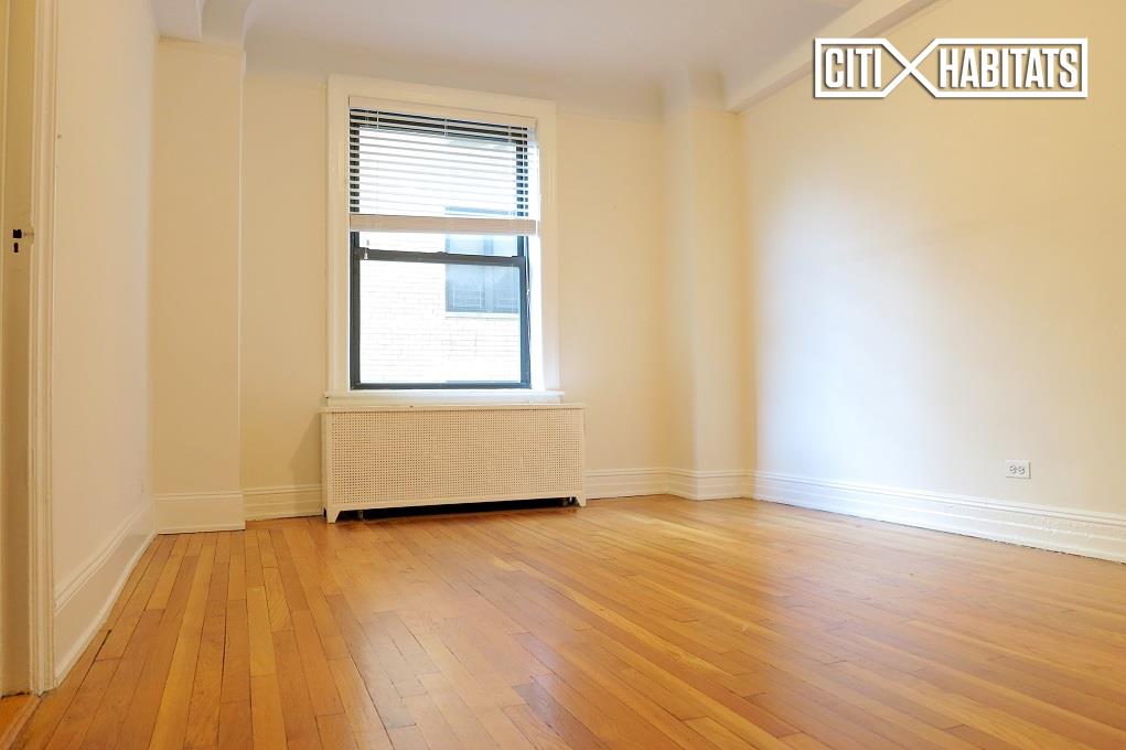 Building Photo - 311 E 72nd St