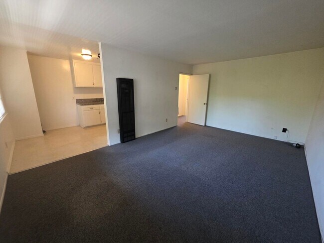 Foto del edificio - 2 bedroom across from Ohlone Park