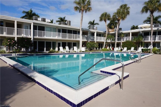 Foto del edificio - 386 Harbour Dr