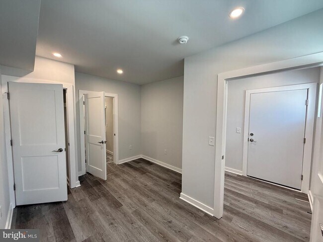 Foto del edificio - 1516 18th St SE