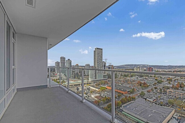 Building Photo - 13685 102 Avenue-SI ID1051860P