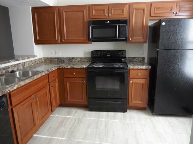 Building Photo - 1726 Athens Dr