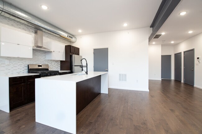 Foto del edificio - 638 Diamond St