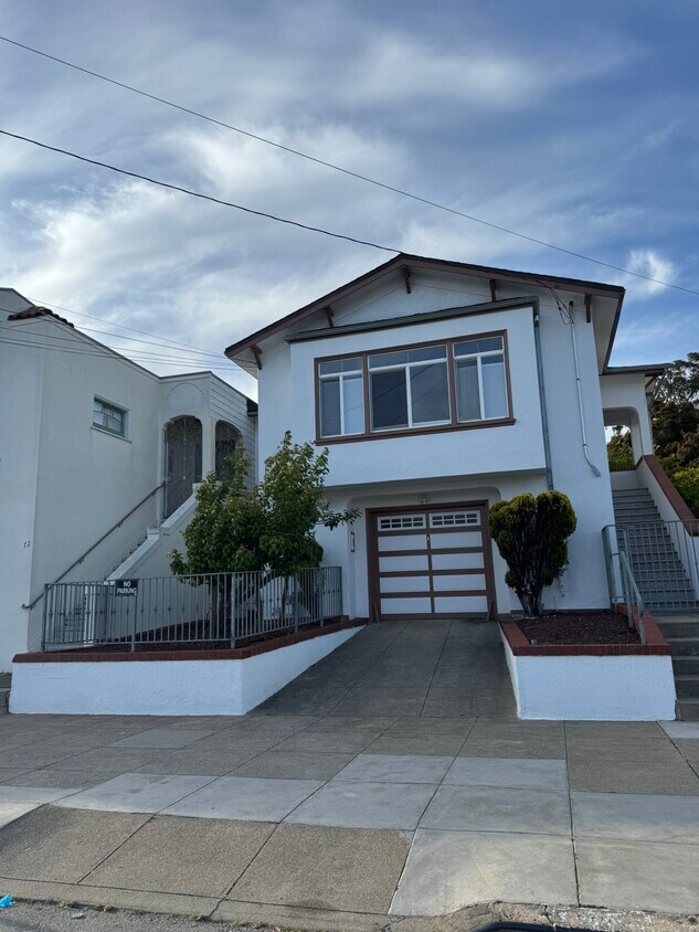Foto principal - 70 Farallones St