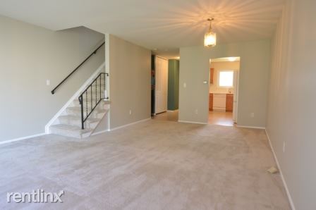 Building Photo - 2 br, 1.5 bath Condo - 32286 W 12 Mile Rd