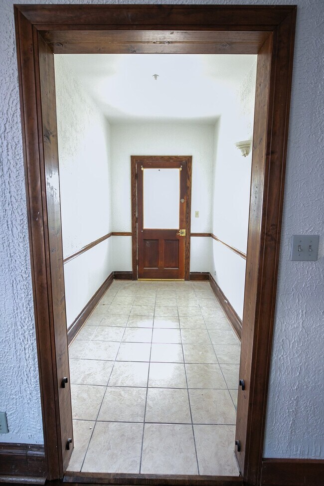 Foto del edificio - 6216 W Mitchell St