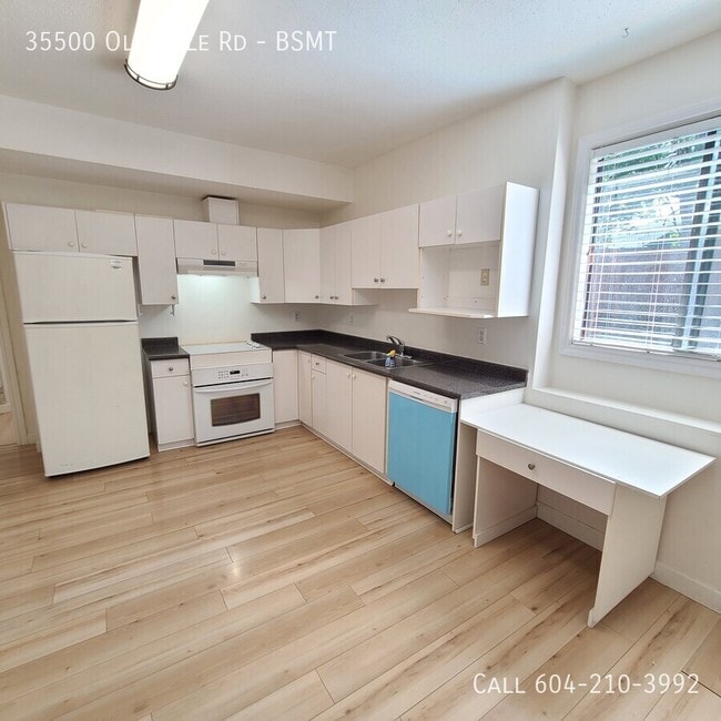 Building Photo - East Abbotsford Basement Suite