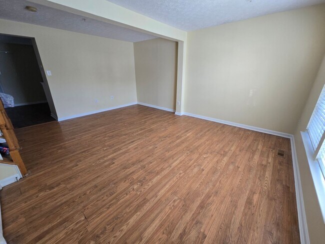 Building Photo - 4927 Bristle Cone Cir