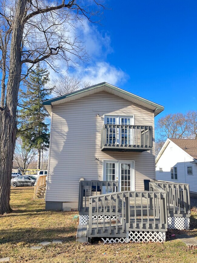 Foto del edificio - 422 S Talley Ave