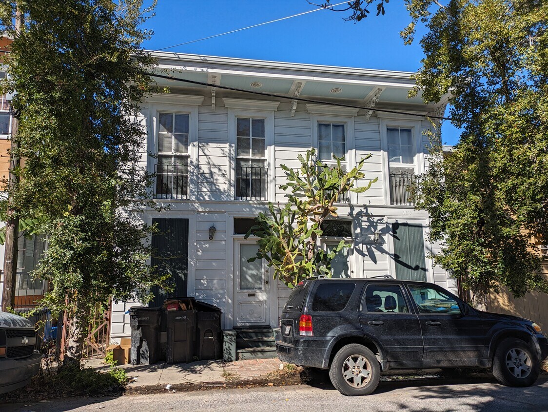 Primary Photo - 2015 Camp St