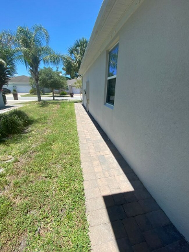 Foto del edificio - 3 Bedroom 2 Bath Villa in Oak Tree Pointe for RENT!