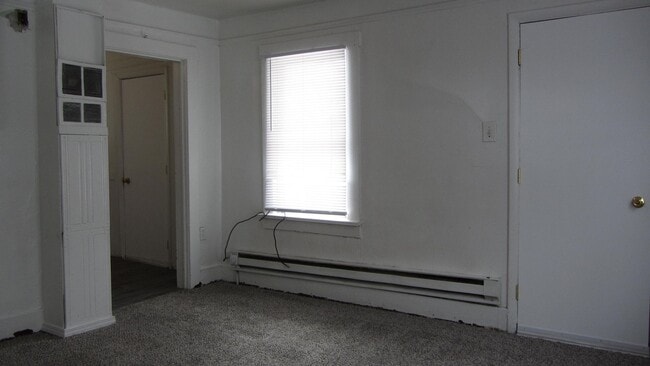 Building Photo - Affordable Studio/Single Family Home Near ...