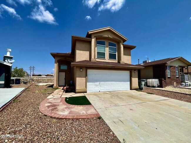 Building Photo - 12701 Francisco Paz Dr