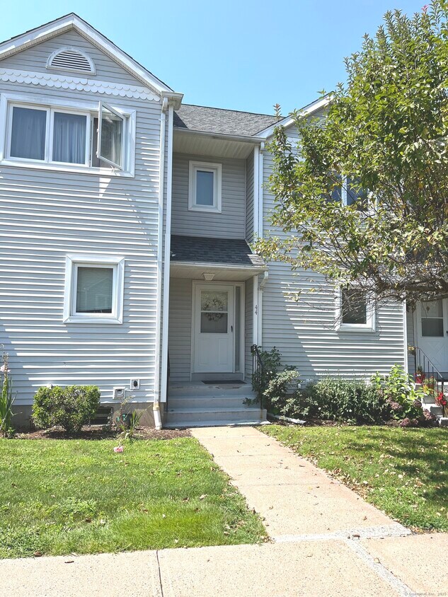 Foto principal - 44 Oak Ridge Dr