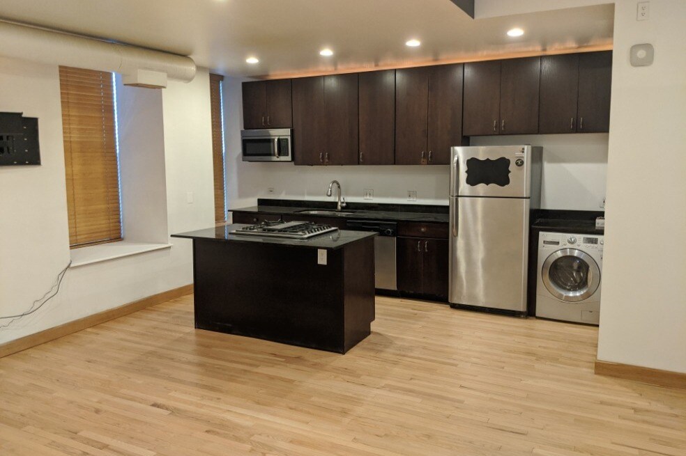 Foto principal - 811 S Lytle St