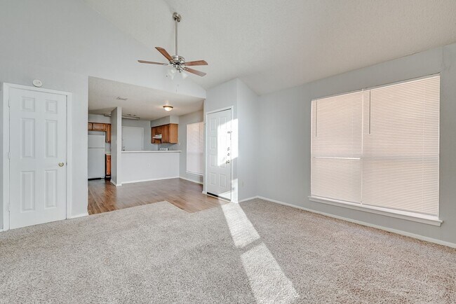 Foto del edificio - 614 Lillard Rd