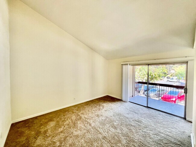 Foto del edificio - 5543 Adobe Falls Rd