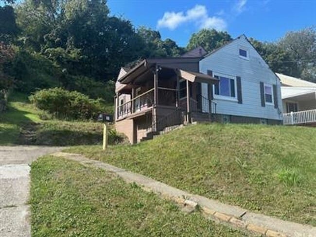 Photo - 3 bed/ 1 bath House for rent Clairton, PA