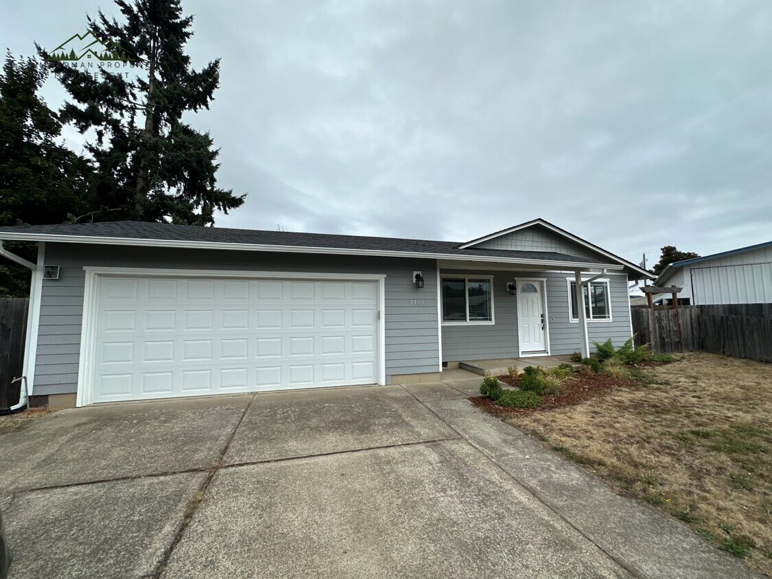 Primary Photo - Fully Updated 3 Bedroom 1 Bathroom