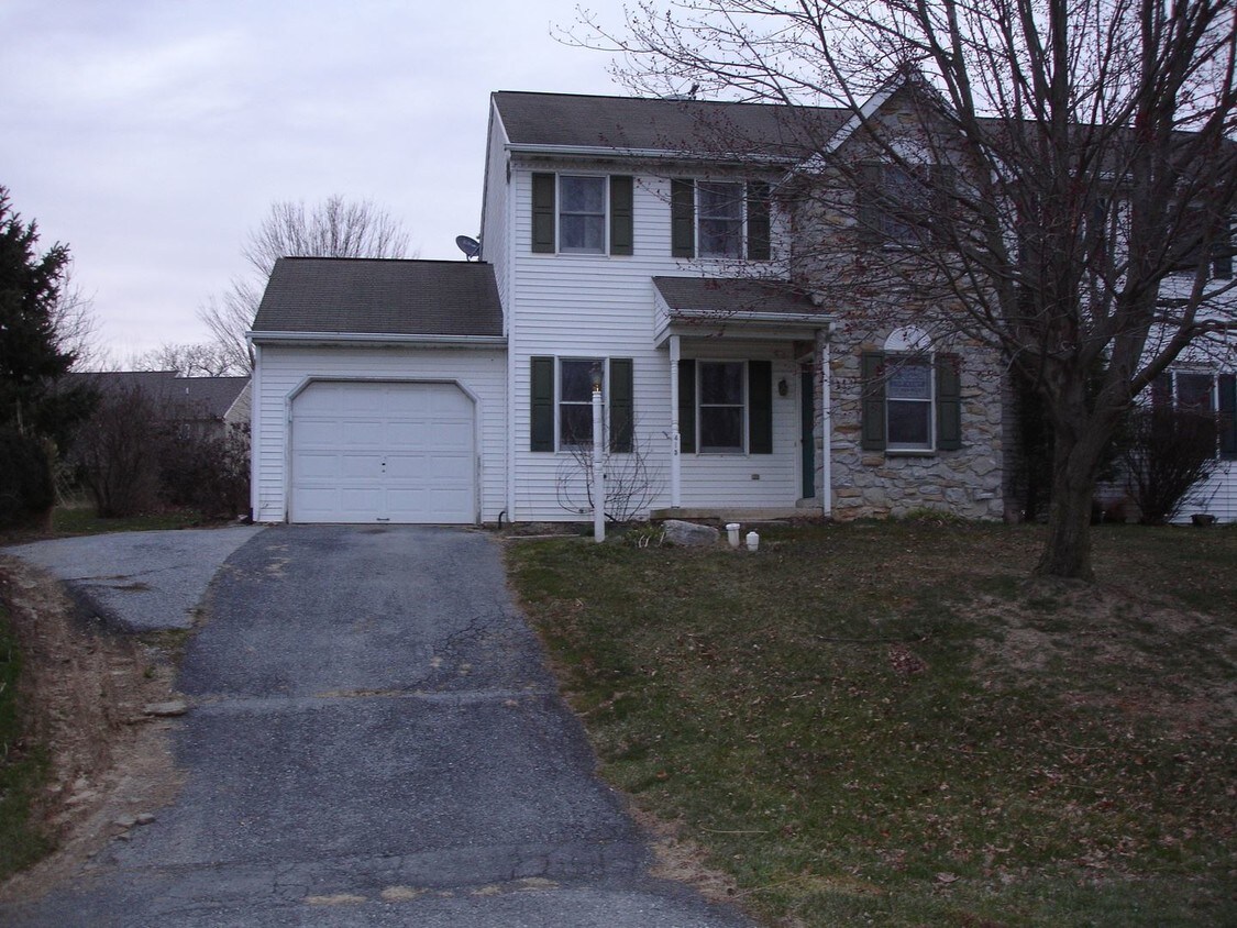Foto principal - 3 br, 1.5 bath House - 415 GROFFDALE DRIVE