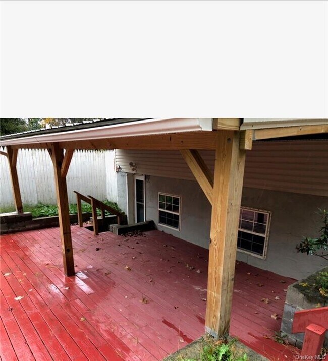 221 Red Mills Rd Unit 2, Pine Bush, NY 12566 Room for Rent in Pine