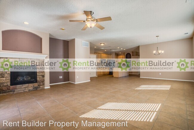 Building Photo - 2 br, 2 bath House - 1027 Desert Willow Ct.