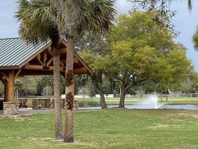 Foto del edificio - 778 Bear Creek Cir