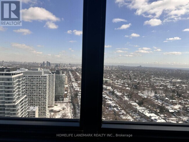 Photo du bâtiment - 20 Soudan Ave