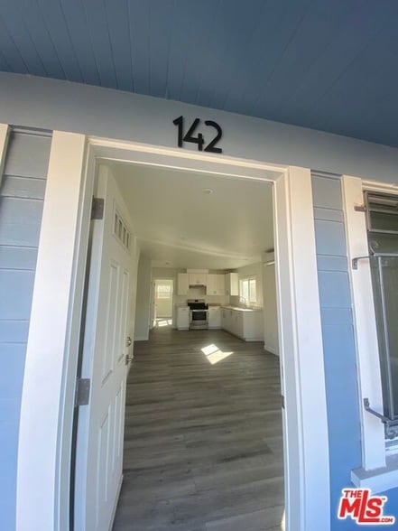 Building Photo - 142 Douglas St