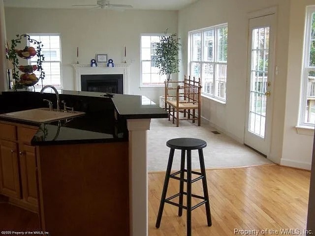 Building Photo - 8491 Ashington Way
