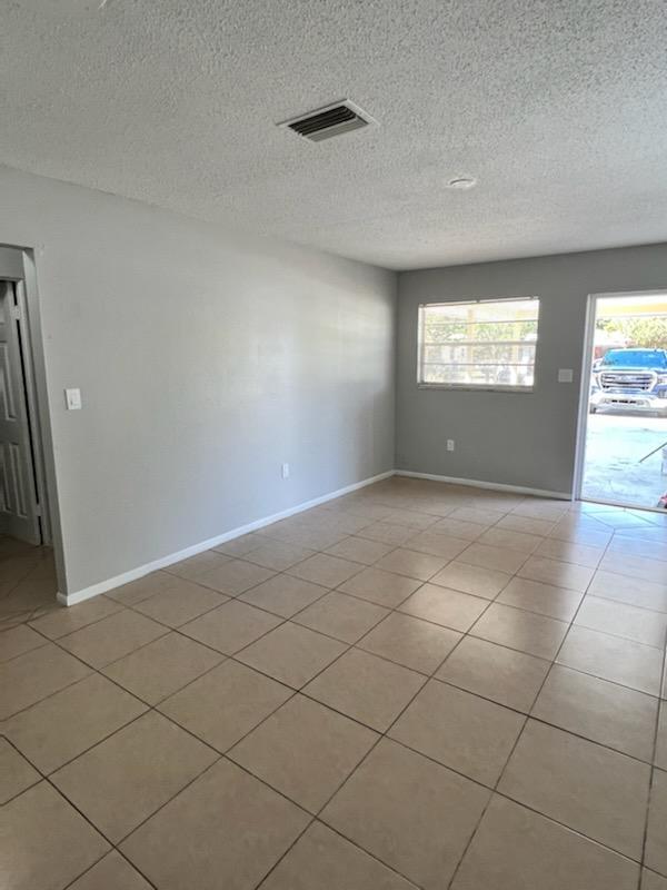 Building Photo - 5513 18th St W
