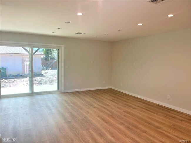 Foto del edificio - 4 br, 2 bath House - 22700 Criswell St