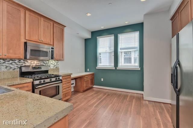 Foto del edificio - 4 br, 2.5 bath Townhome - 239 Grayson Terrace