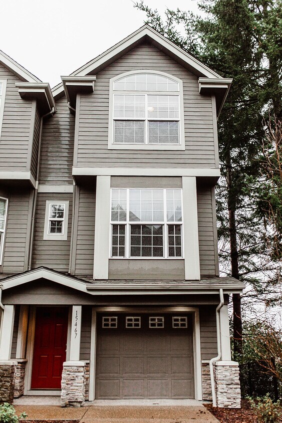 15467 Brianne Ct, Lake Oswego, OR 97035 Townhome Rentals in Lake