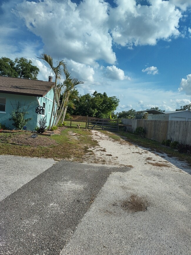 Foto del edificio - 5510 18TH AVE E