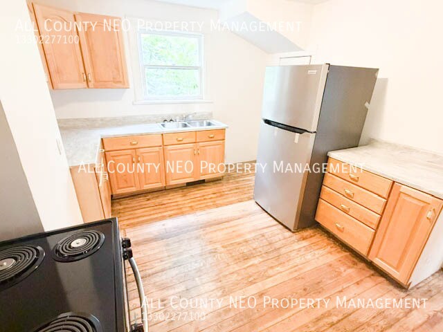 Foto del edificio - 519 E 103rd St