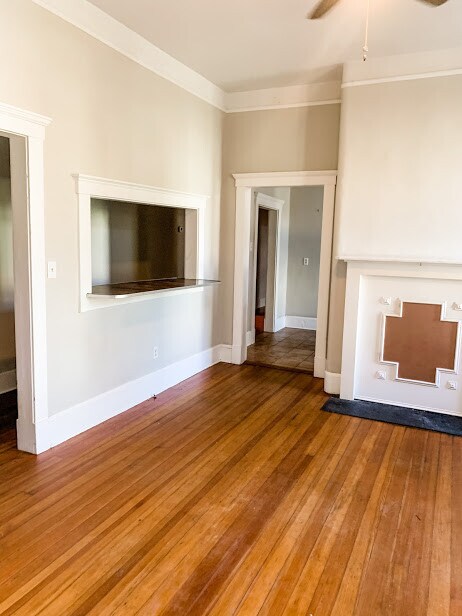Building Photo - 2115 Lincoln Street Unit 1