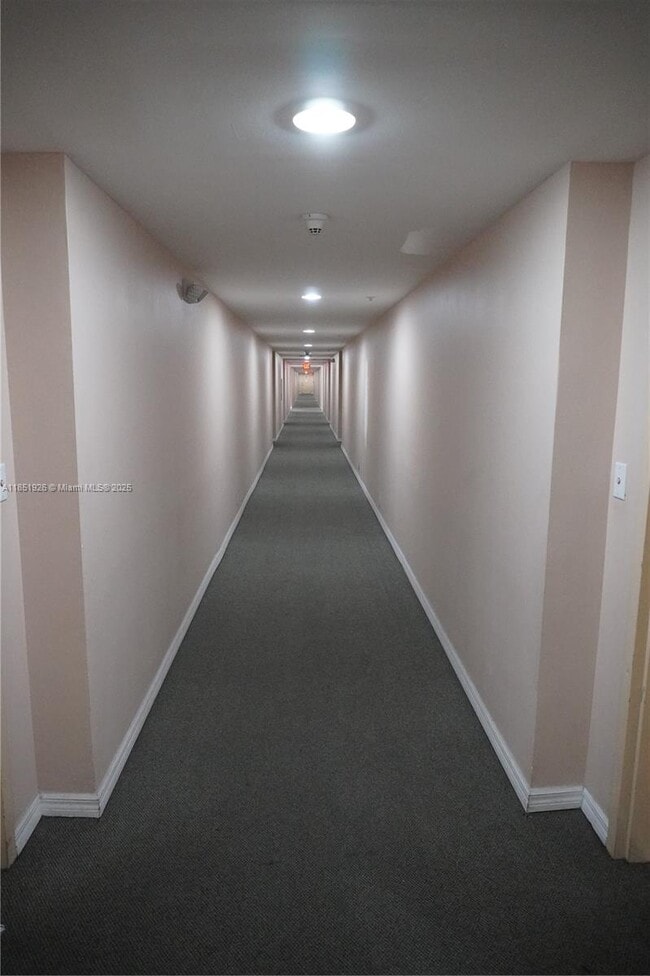 Foto del edificio - 11050 SW 196th St