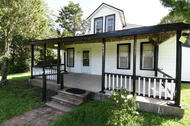Building Photo - 8421 Altimore Rd