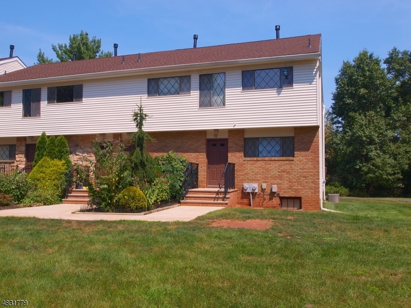 911 Merritt Dr Unit F2, Hillsborough Township, NJ 08844 Apartment