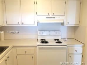 Building Photo - 1 br, 1 bath  - Wilshire Condo